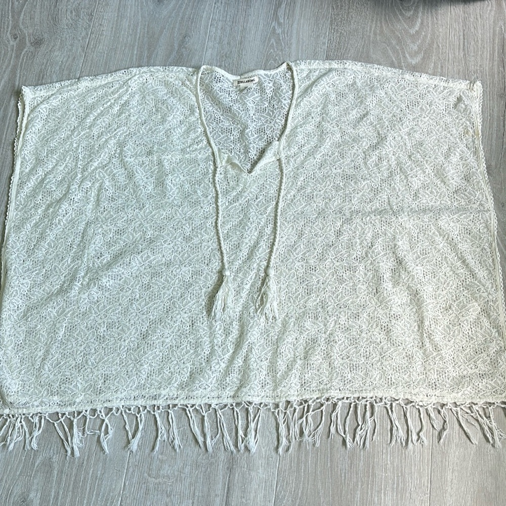 Billabong Woman’s Loght Shines Through Poncho Ivory size S/M